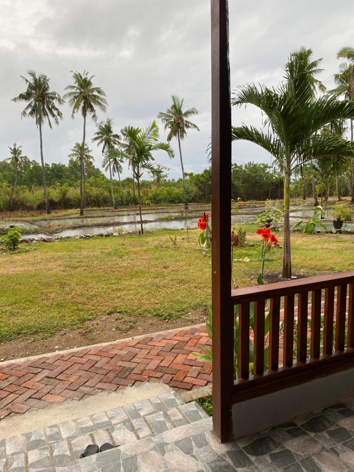 Nuna Bungalows Riung Экстерьер фото