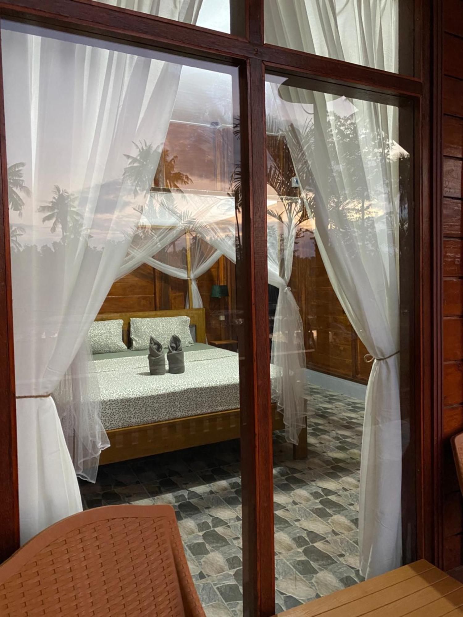 Nuna Bungalows Riung Экстерьер фото